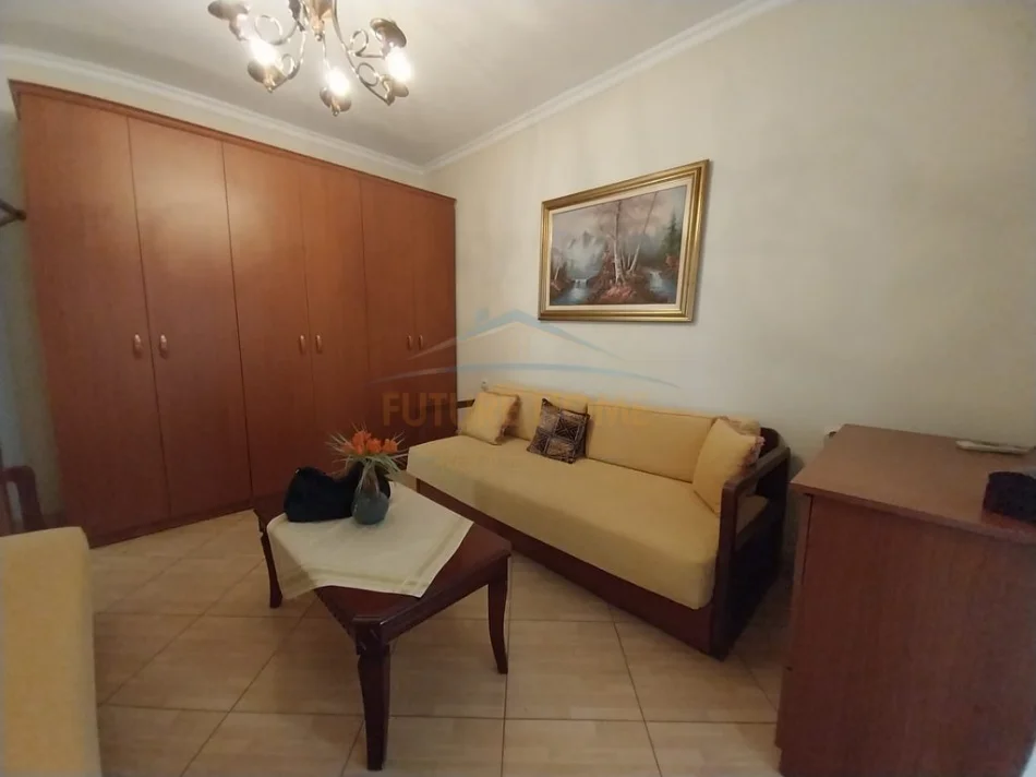 Tirane, jepet me qera apartament 1+1 Kati 5, 50 m² 400 € (Siri Kodra)