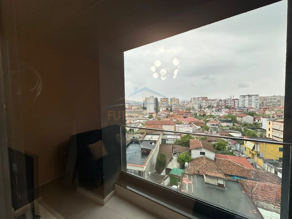 Tirane, jepet me qera apartament 1+1+Ballkon Kati 5, 64 m² 600 € (Jordan Misja)
