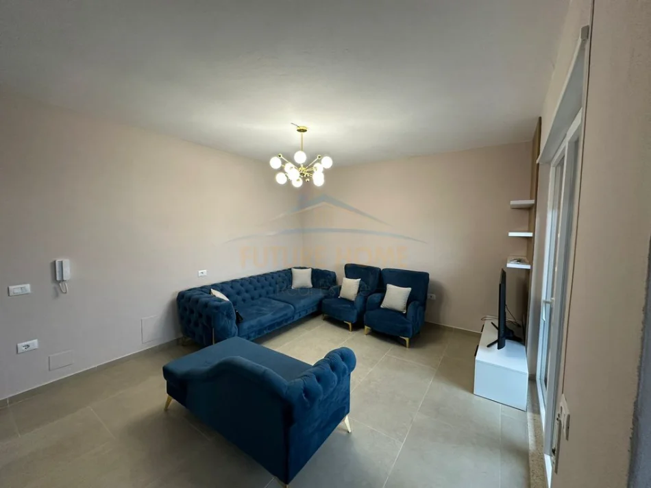 Tirane, jap me qera apartament 1+1+Ballkon Kati 5, 64 m² 600 € 