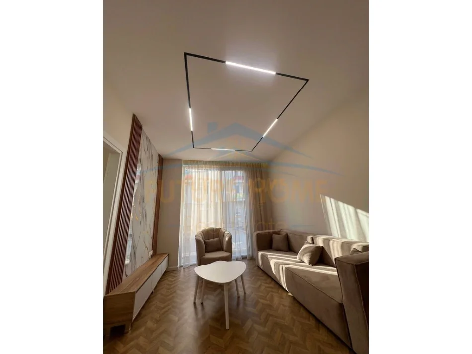 Tirane, jepet me qera apartament 2+1 , 83 m² 550 € (83)