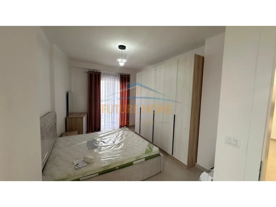 Tirane, jepet me qera apartament 1+1 Kati 5, 62 m² 450 € (Kompleksi Jolla)