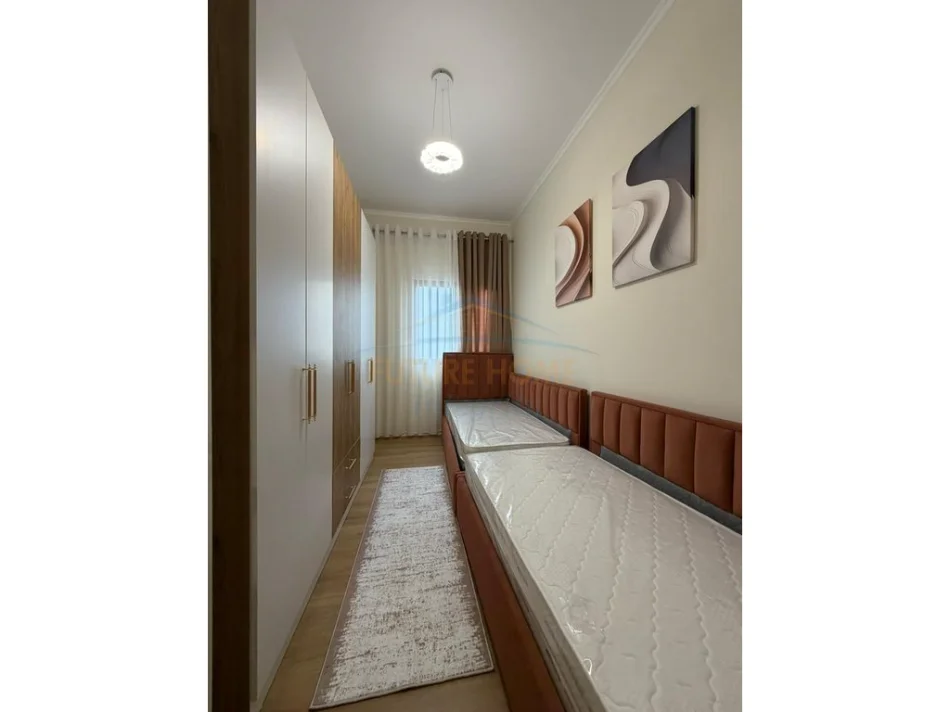 Tirane, shitet apartament 2+1+2, Kati 1, 106 m² 148.000 € (Fresku)