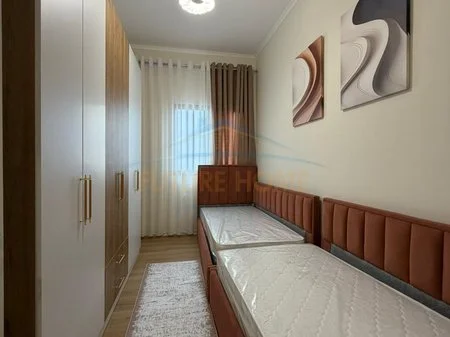 Tirane, shitet apartament 2+1+2+Ballkon Kati 1, 106 m² 148.000 € (Fresk)