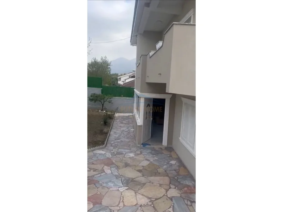 Tirane, jepet me qera Vile 2 Katshe , 180 m² 2.000 € (Lunder)