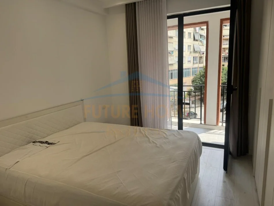 Tirane, jepet me qera apartament 2+1 Kati 2, 75 m² 600 € (Urban Gate)