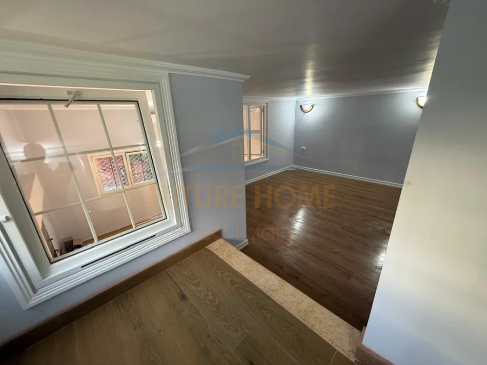 Tirane, shitet apartament duplex Kati 0-1 , 45 m² 85.000 € (Rruga Shefqet Kuka , Fresk)