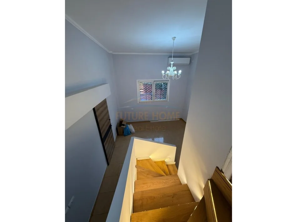 Tirane, shitet apartament duplex Kati 0-1 , 45 m² 85.000 € (Rruga Shefqet Kuka , Fresk)