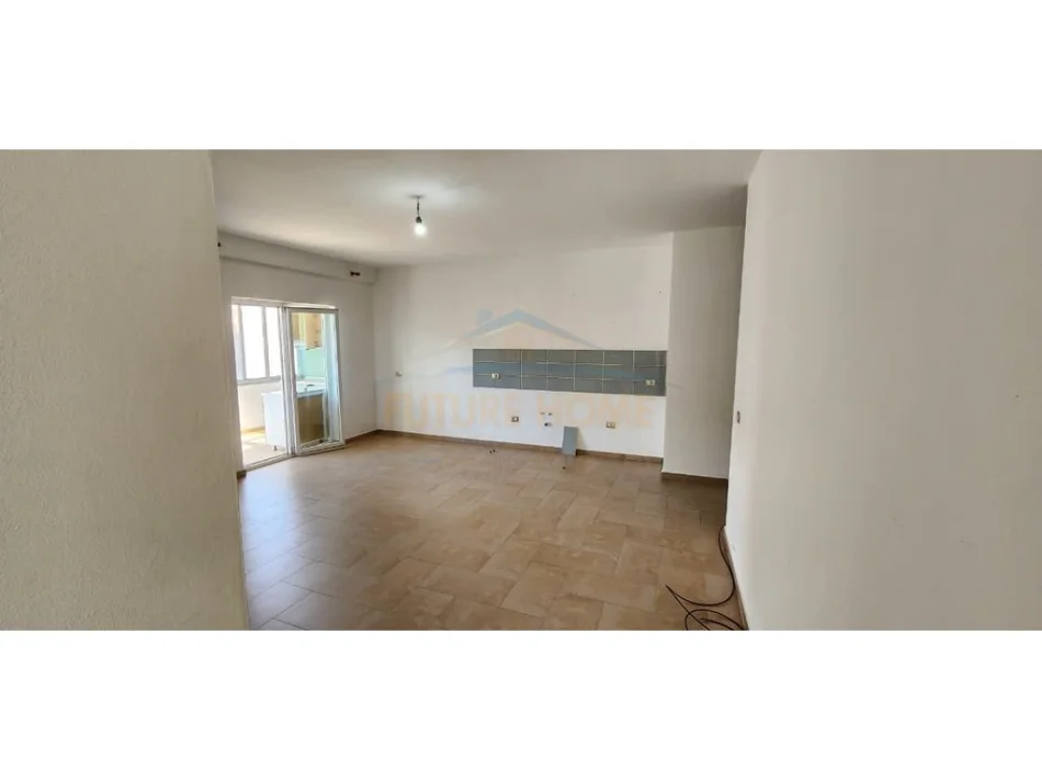 Tirane, jepet me qera apartament 2+1 Kati 4, 102 m² 450 € (Jordan Misja)