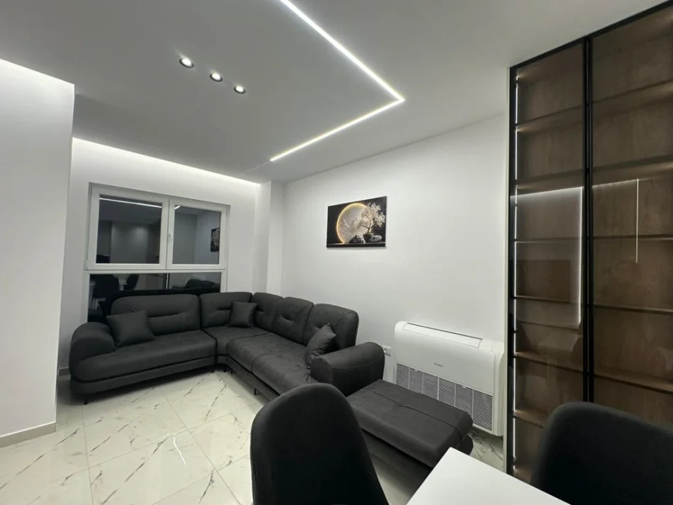 Tirane, jepet me qera apartament 2+1+2+Ballkon Kati 6, 108 m² 850 € (Rruga Dritan Hoxha)