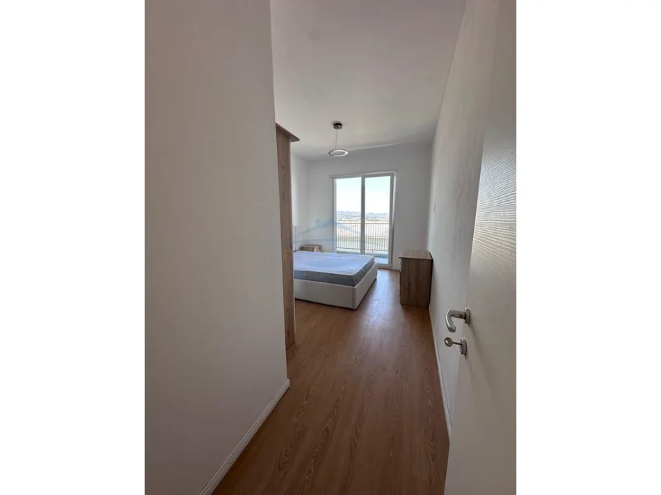 Tirane, jepet me qera apartament 1+1 Kati 4, 95 m² 500 € (Univers City , Tirane)