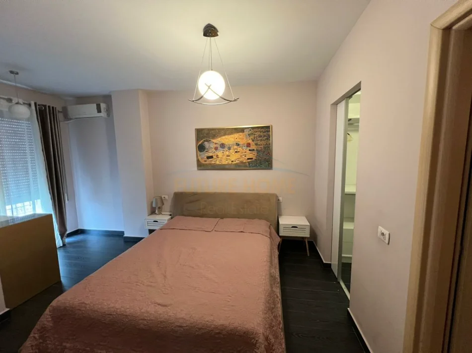 Tirane, jepet me qera apartament 2+1+Ballkon Kati 2, 98 m² 800 € (Don Bosko)