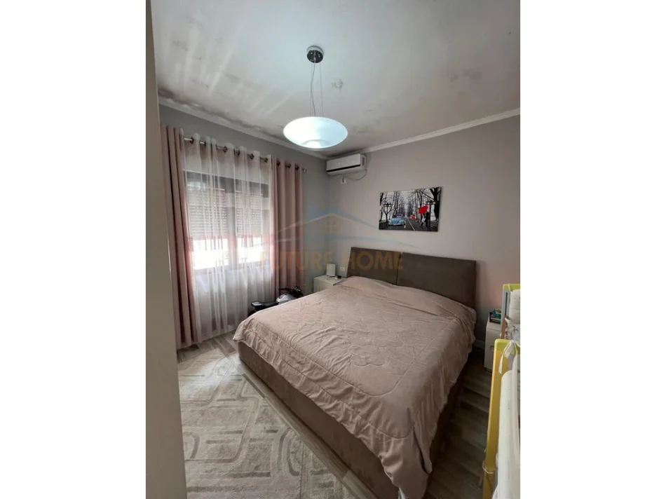Durres, shitet shtepi 2+1 Kati 1, 142 m² 150.000 € 