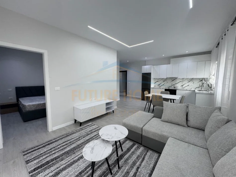 Tirane, jepet me qera apartament 1+1+Ballkon Kati 4, 60 m² 450 € (Kodra e Priftit)