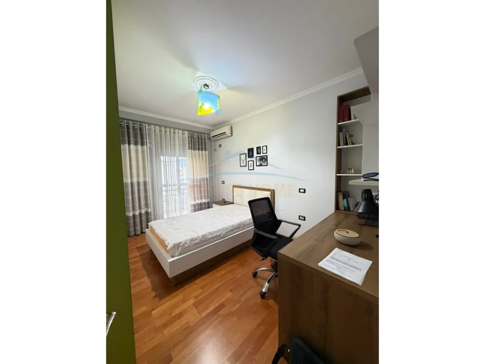 Tirane, shitet apartament duplex Dublex Kati 7, 138 m² 190.000 € (Misto Mame)