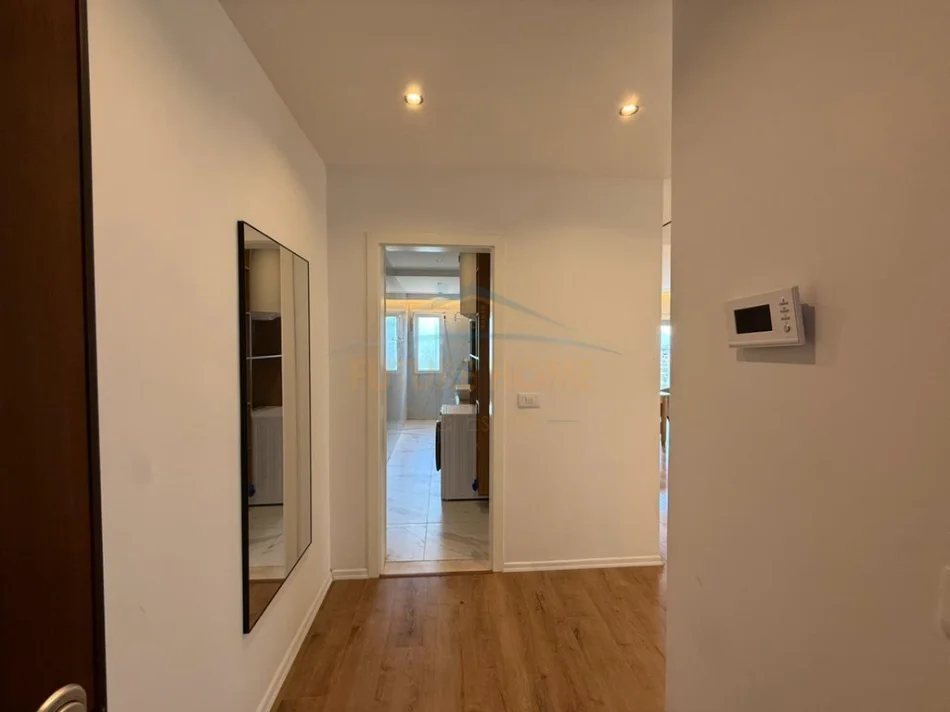 Tirane, jepet me qera 2+1 Kati 6, 102 m² 1.300 € (Kodra e Diellit)
