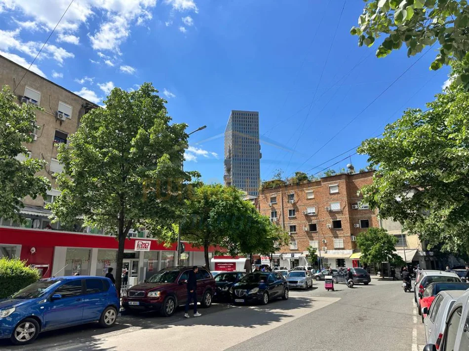Tirane, shitet apartament 1+1 Kati 3, 39 m² 127.000 € (Shkolla e Baletit)