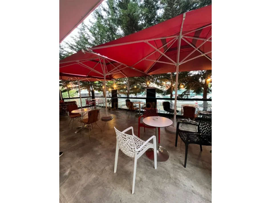 Tirane, shitet ambjent biznesi Kati 0, 143 m² 235.000 € (UNAZA E RE)