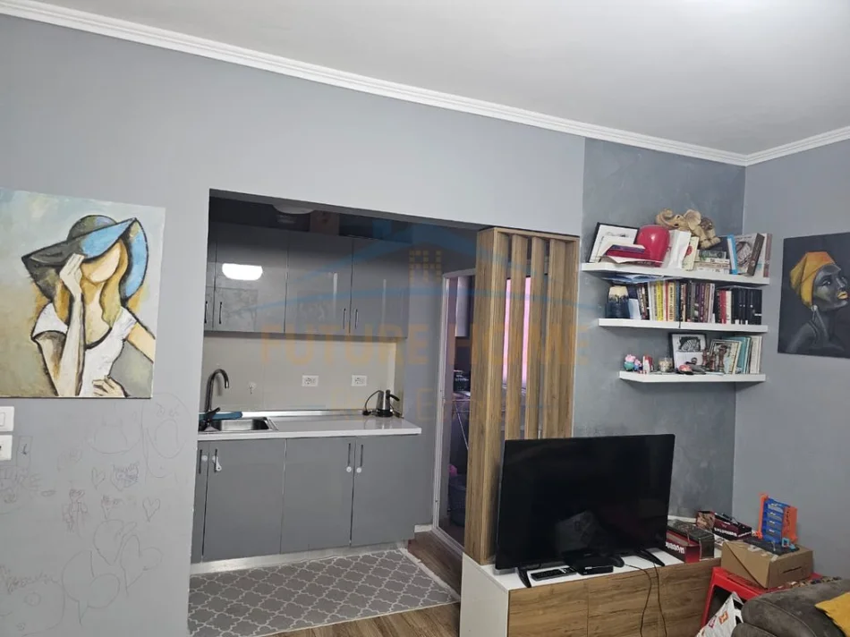 Tirane, jepet me qera apartament 2+1 Kati 5, 71 m² 600 € (Rruga Kongresi Manastirit)