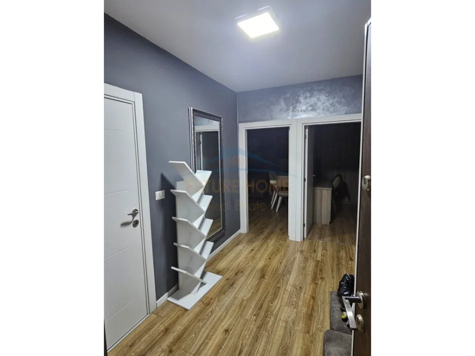 Tirane, jepet me qera apartament 2+1 Kati 5, 71 m² 600 € (Rruga Kongresi Manastirit)