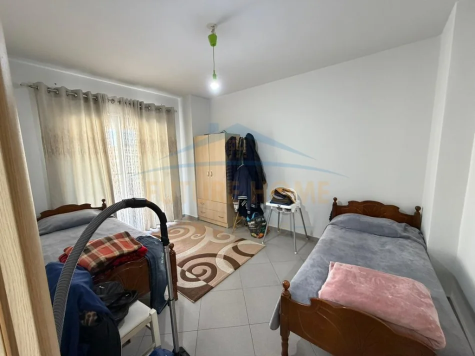 Tirane, shitet apartament 2+1+Ballkon Kati 8, 112 m² 170.000 € (Kompleksi Arlis, Arlis)