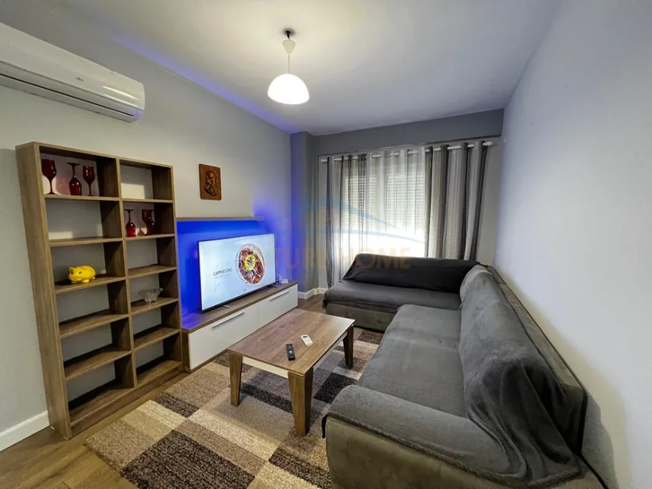 Tirane, jepet me qera apartament 1+1+Ballkon Kati 2, 69 m² 550 € (Kodra e Diellit 2)