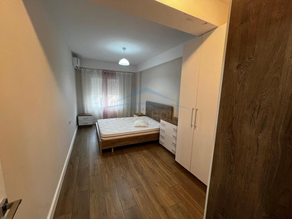 Tirane, jepet me qera apartament 1+1 Kati 2, 69 m² 550 € (KODRA E DIELLIT)
