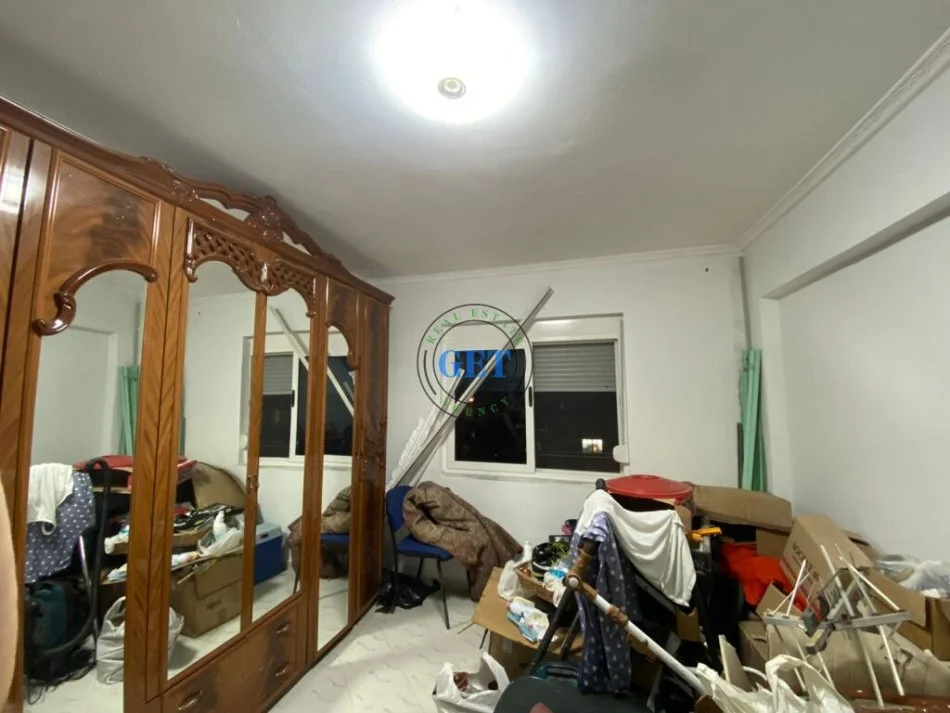 Shitet apartament 2+1 Kati 5, 85 m² 105.000 € (Sheshi Pranvera , Durres)