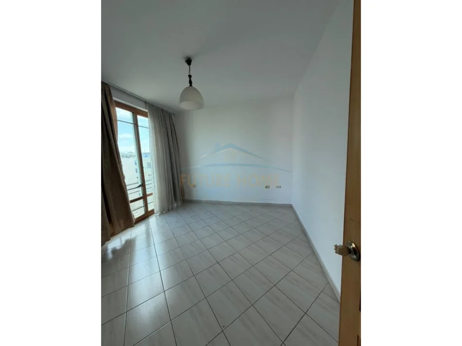 Durres, shitet apartament 2+1+Ballkon Kati 6, 90 m² 125.000 € 