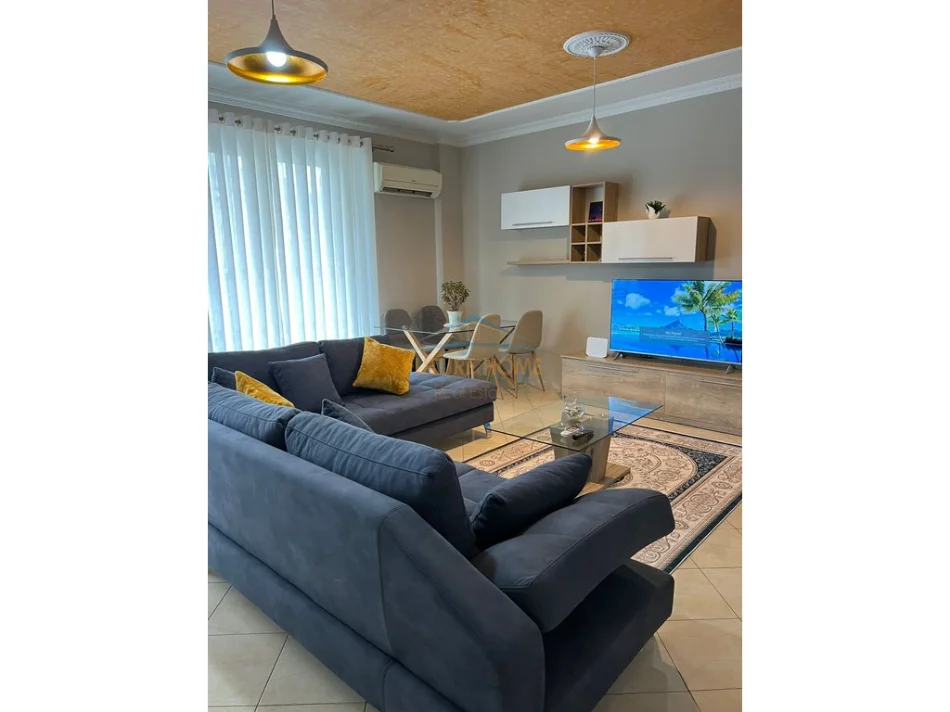 Tirane, shitet apartament 1+1+Ballkon Kati 5, 86 m² 165.000 € 