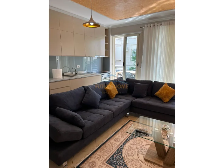Tirane, shitet apartament 1+1+Ballkon Kati 5, 86 m² 165.000 € 