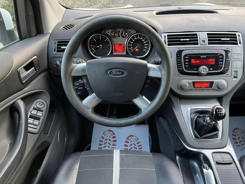 Tirane, shes makine FORD KUGA Nafte, e bardhë manuale Klima 203.820 km 6.900 €