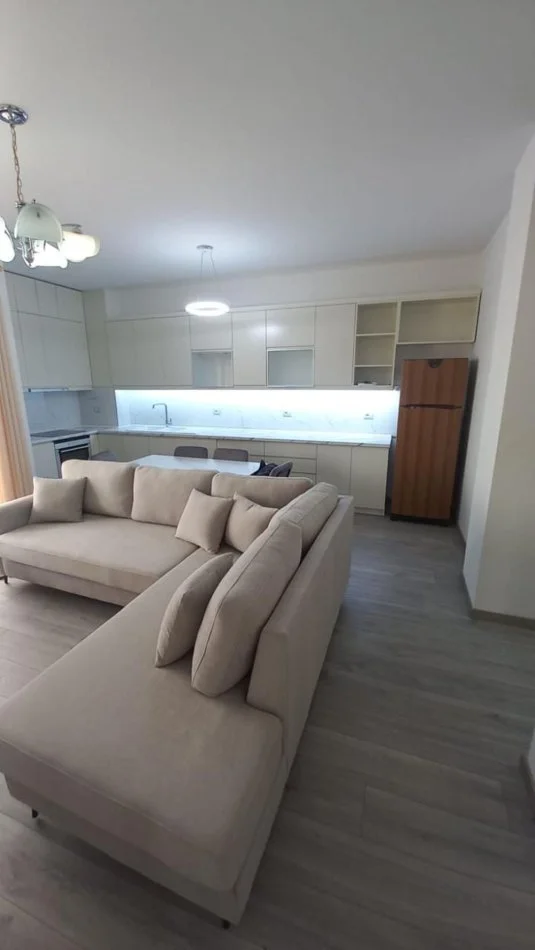 Tirane, shitet apartament 2+1 Kati 3, 96 m² 205.000 € (Liqeni i Thate)