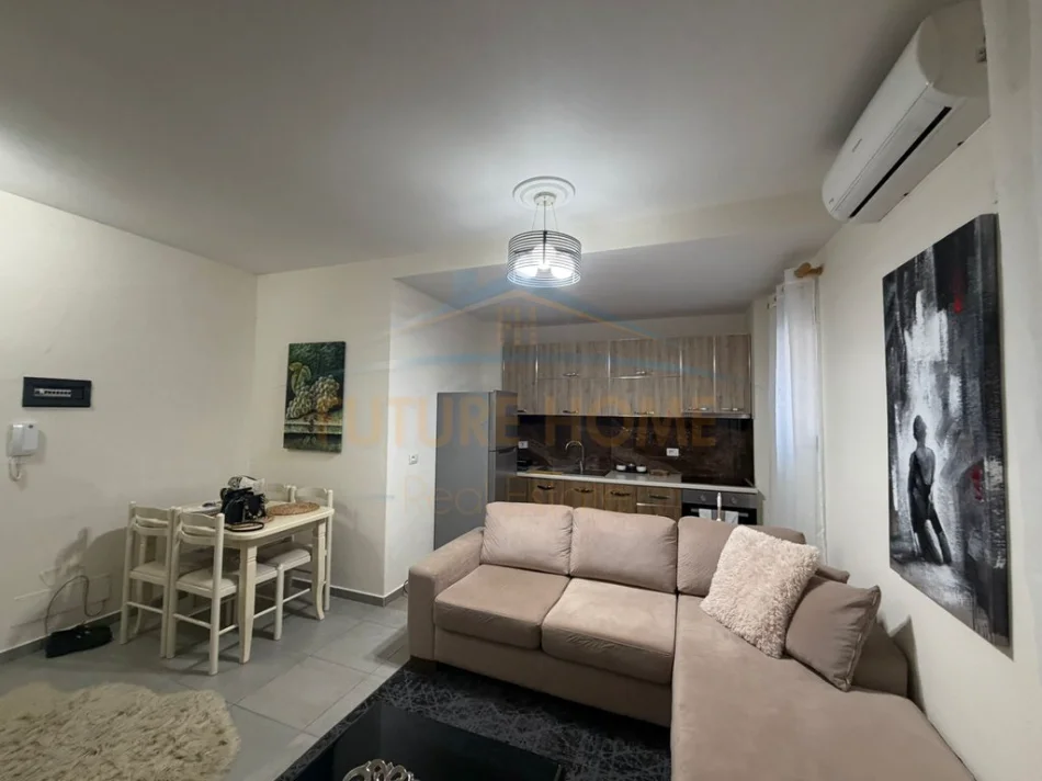 Durres, jepet me qera apartament 1+1 Kati 2, 52 m² 350 € (Shkolla 2 Gjelat, Durrës.)