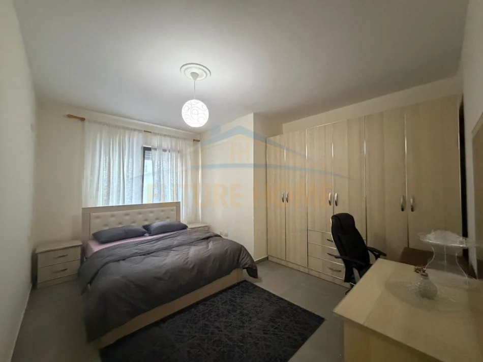 Durres, jepet me qera apartament 1+1 Kati 2, 52 m² 350 € (Shkolla 2 Gjelat, Durrës.)