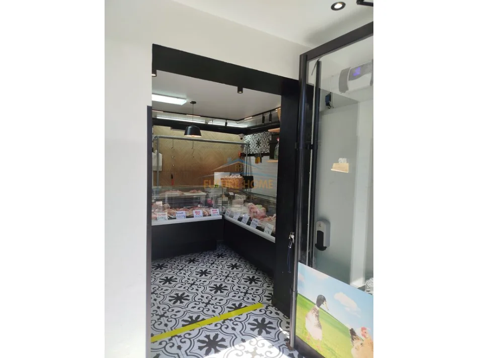 Tirane, shes ambjent biznesi Kati 0, 38 m² 340.000 € 