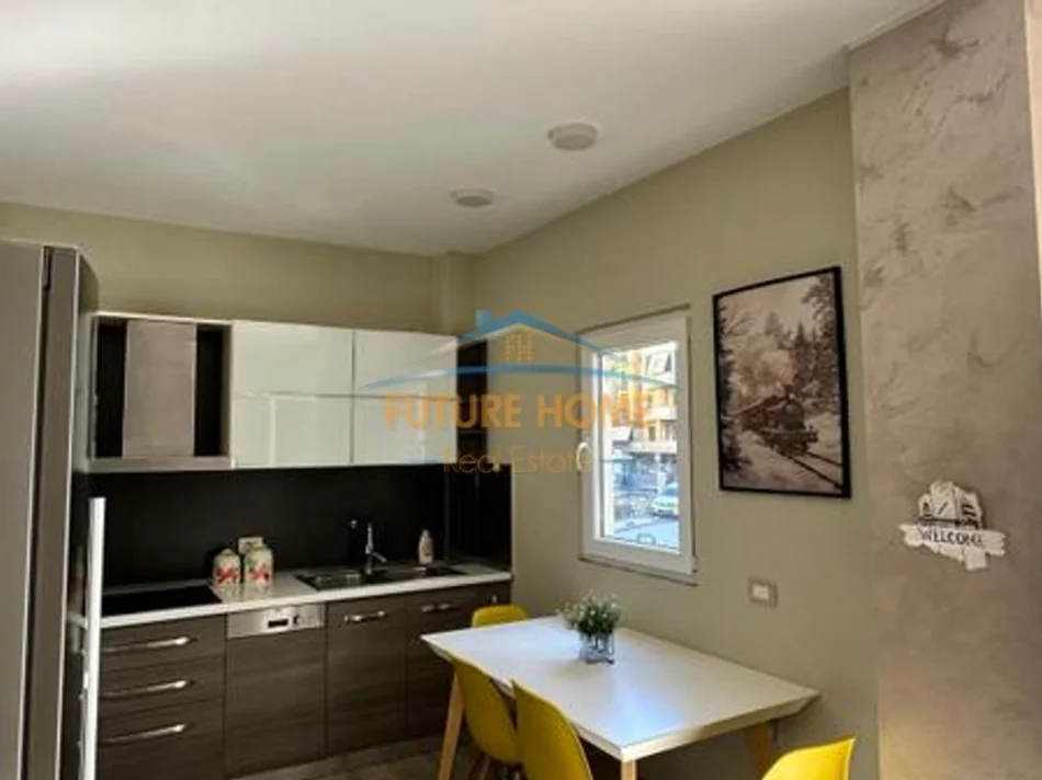 Tirane, shitet apartament 2+1 Kati 1, 97 m² 195.000 € 