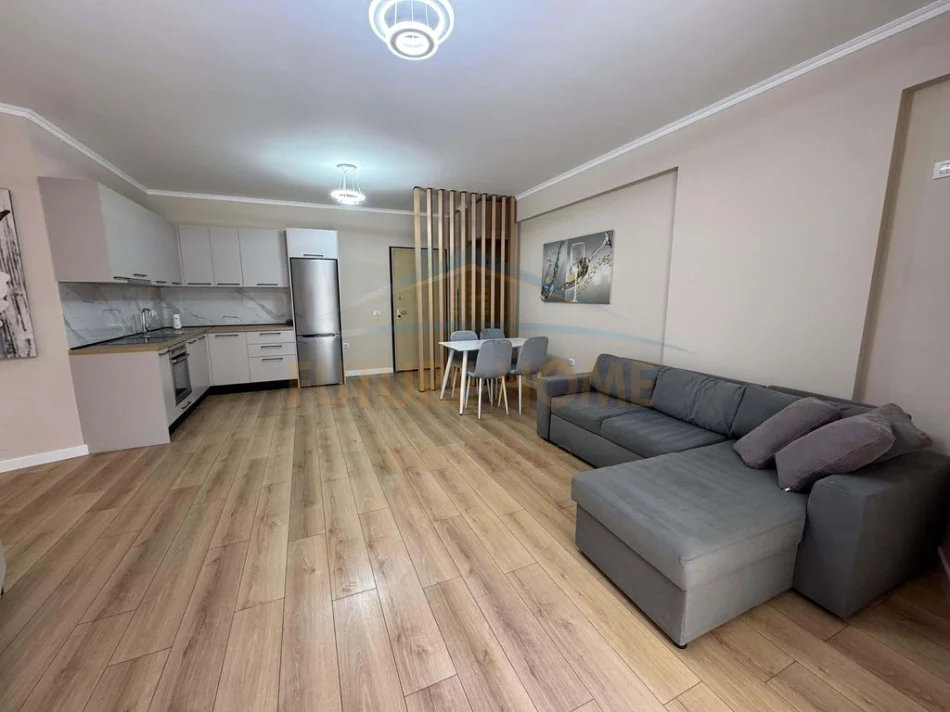 Tirane, shes apartament 2+1+Ballkon Kati 1, 88 m² 188.000 € (DON BOSKO)