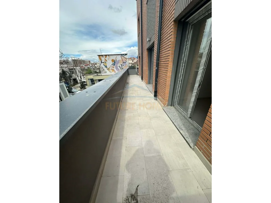 Tirane, jepet me qera apartament 2+1 Kati 1, 105 m² 600 € 