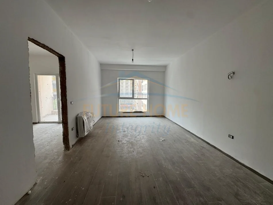 Tirane, jepet me qera apartament 1+1 Kati 3, 69 m² 500 € (Kompleksi Aura)