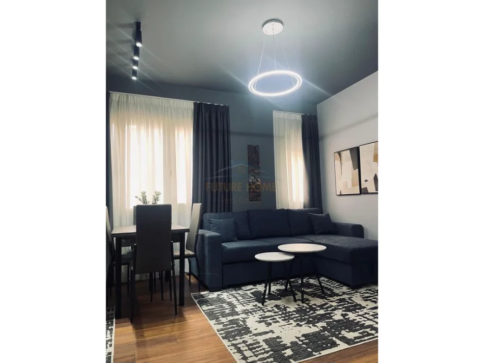 Tirane, jepet me qera apartament 5+1+Ballkon Kati 2, 84 m² 650 € 