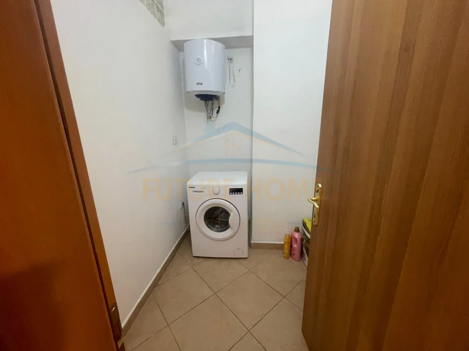 Durres, jepet me qera apartament 2+1+Aneks+Ballkon Kati 11, 700 € (Vollga, Durres)