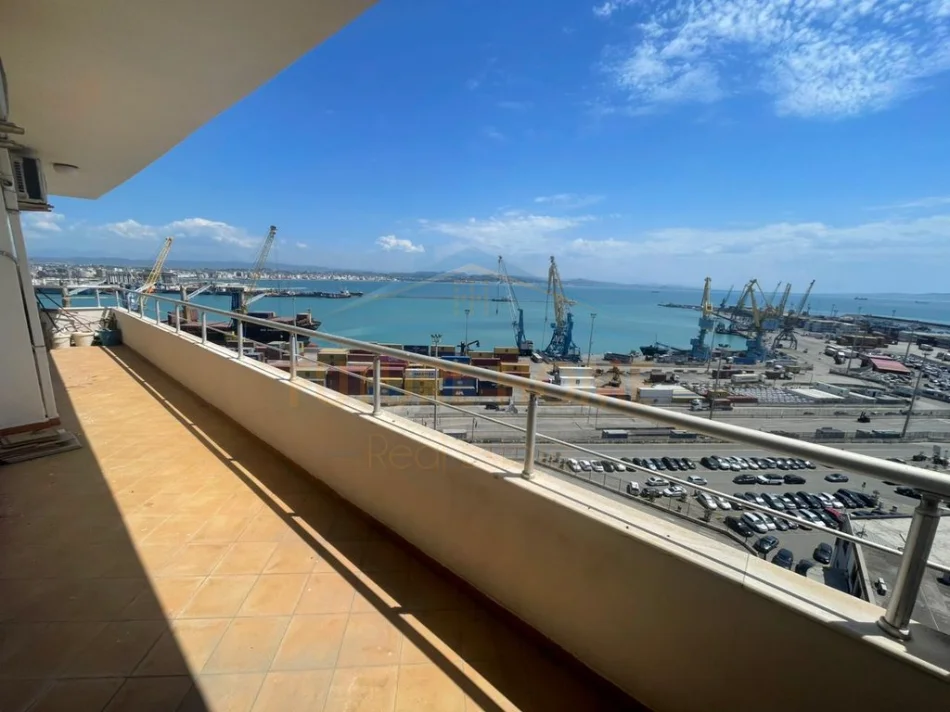 Durres, jepet me qera apartament 2+1+Aneks+Ballkon Kati 11, 700 € (Vollga, Durres)