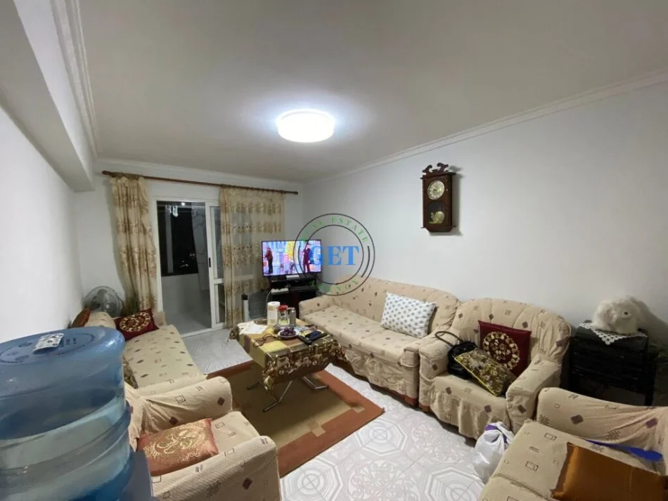 Shitet apartament 2+1 Kati 5, 85 m² 105.000 € (Sheshi Pranvera , Durres)