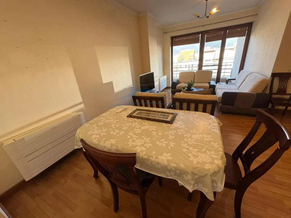 OKAZION : SHITET APARTAMENT 2+1 RRUGA BARRIKADAVE