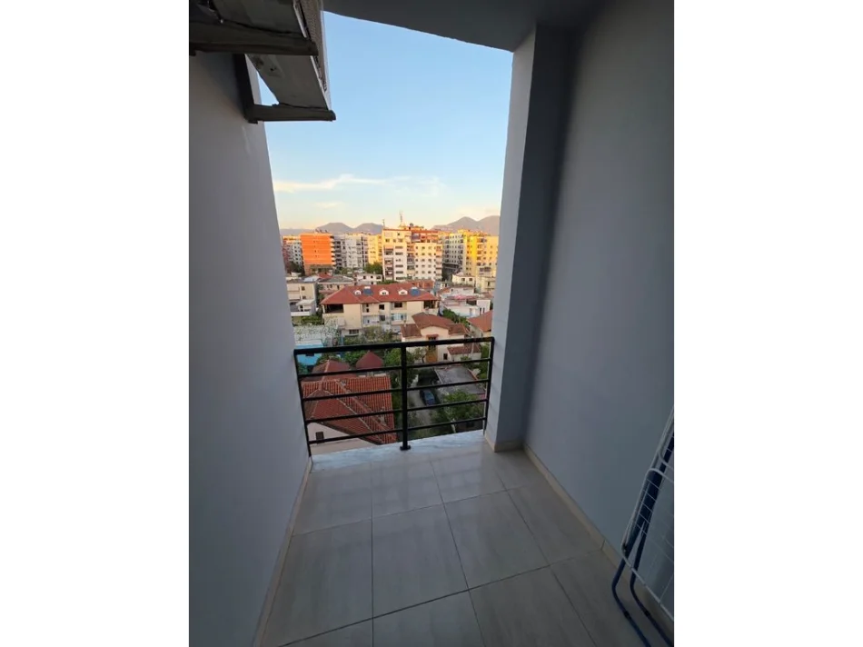 Tirane, shitet apartament 1+1 Kati 6, 45 m² 83.000 € (UNAZA E RE)