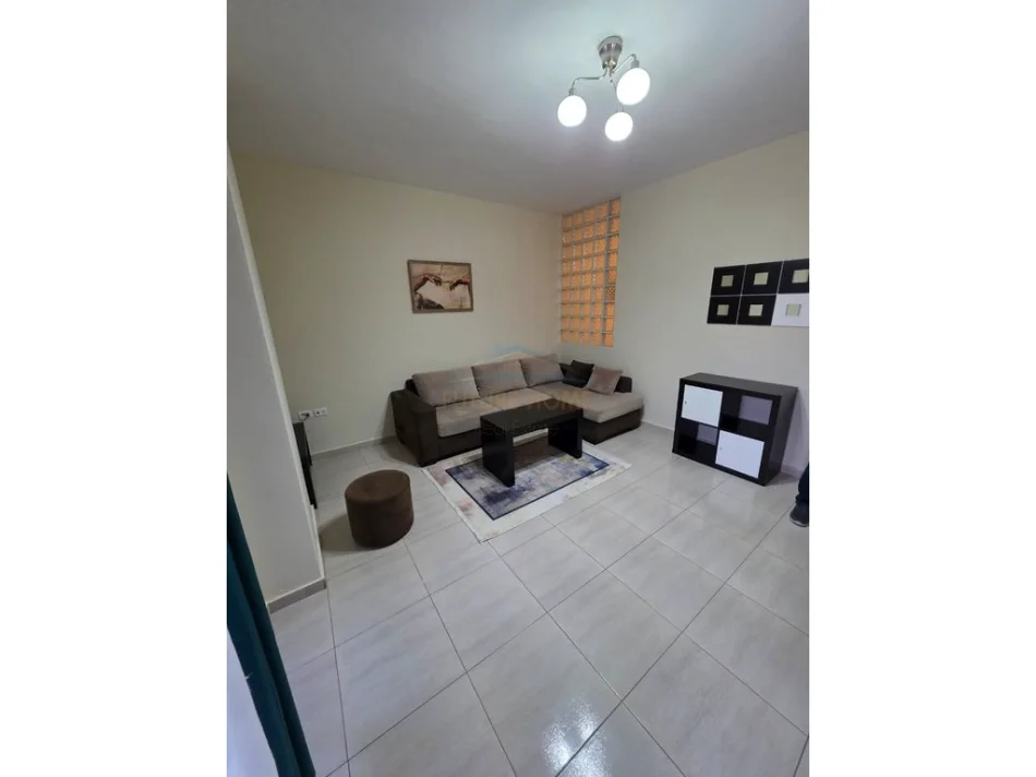 Tirane, shitet apartament 1+1 Kati 6, 45 m² 83.000 € (UNAZA E RE)