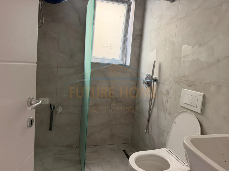 Durres, shitet apartament 1+1+Ballkon Kati 1, 89 m² 100.000 € 