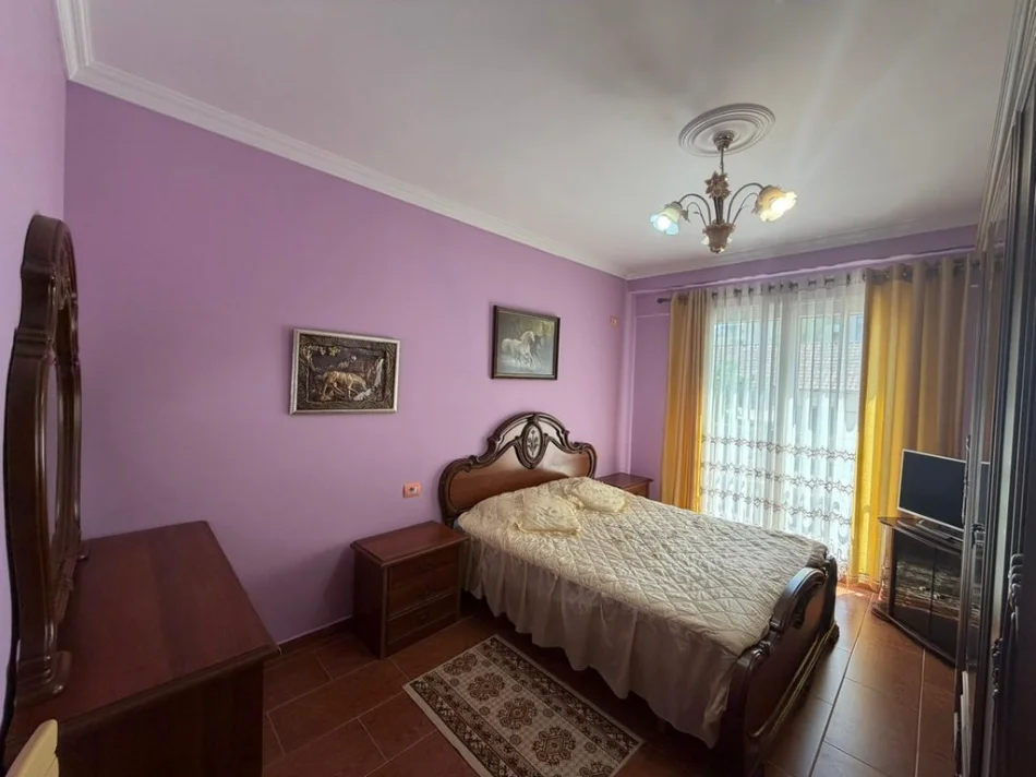 Tirane, jepet me qera apartament 1+1 Kati 2, 61 m² 500 € 