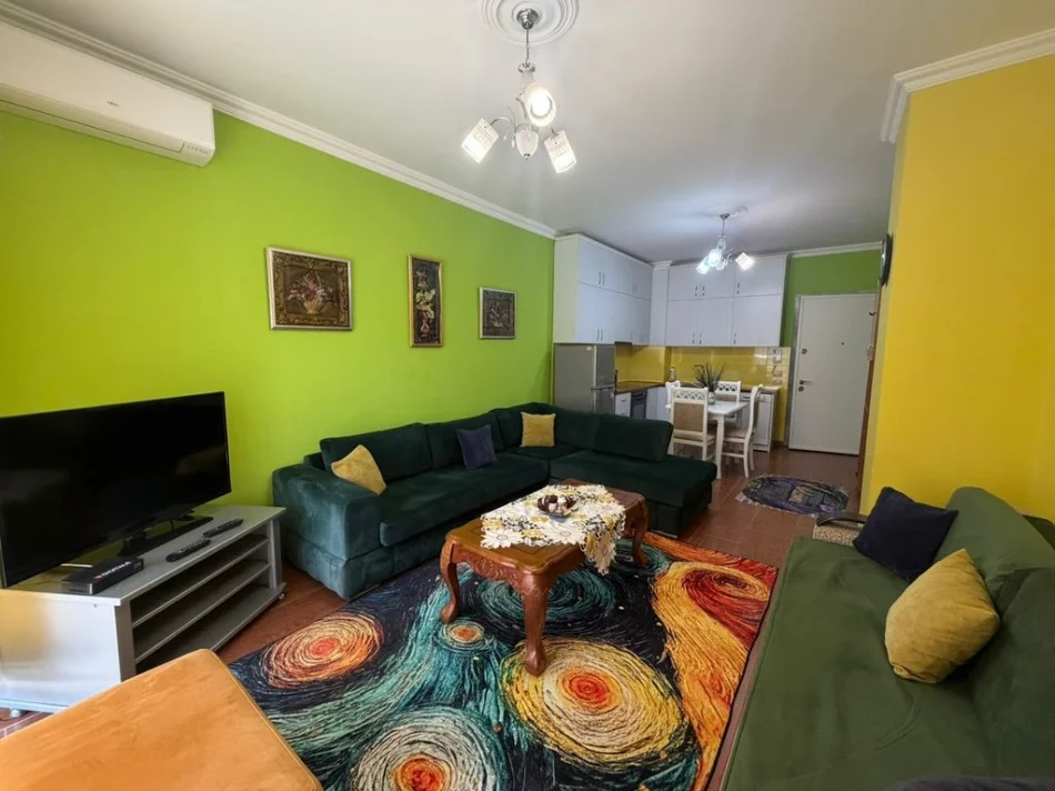 Tirane, jepet me qera apartament 1+1 Kati 2, 61 m² 500 € 