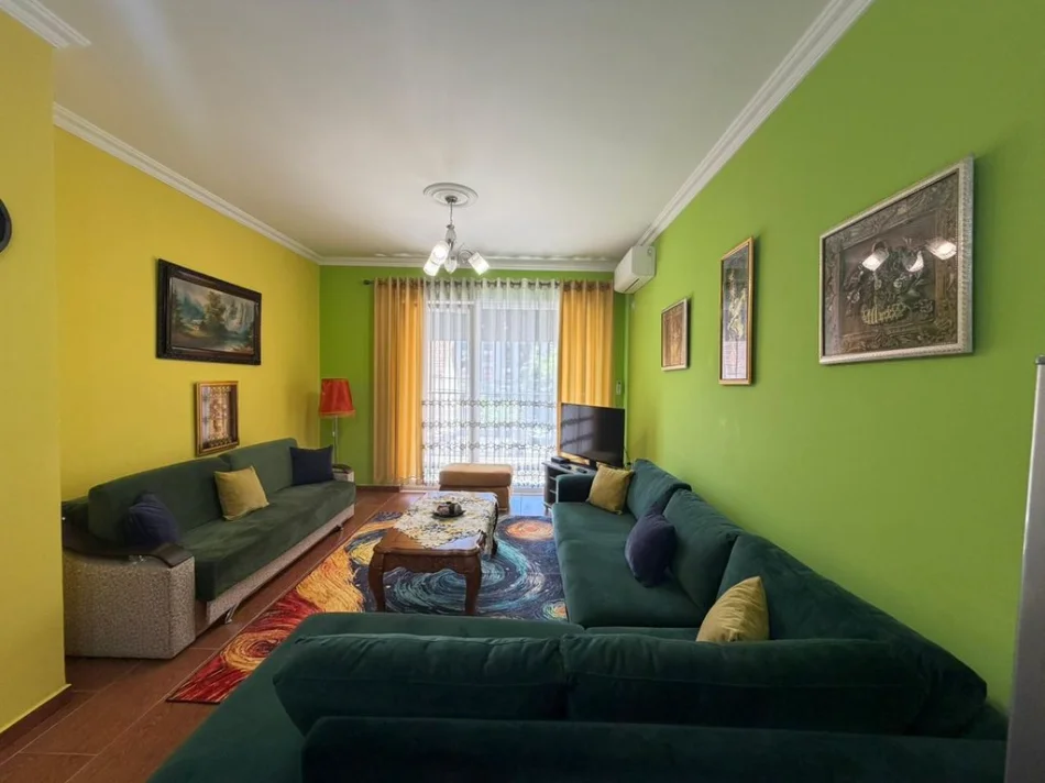 Tirane, jepet me qera apartament 1+1 Kati 2, 61 m² 500 € 